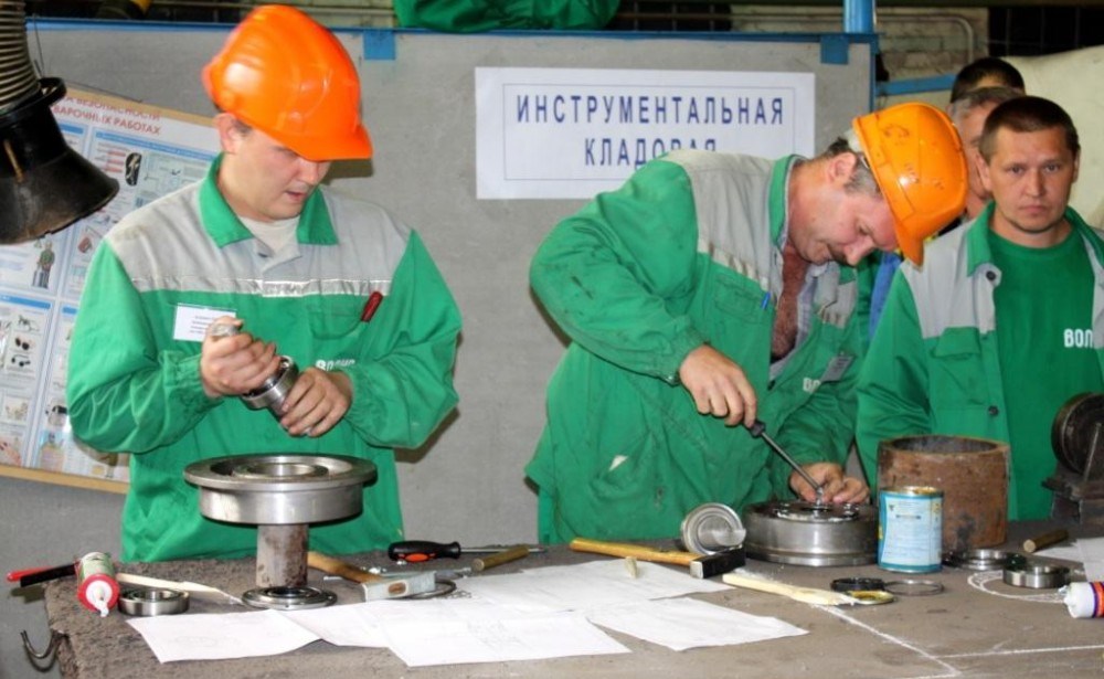 Комбинат &laquo;Волна&raquo; поощряет профессионалов